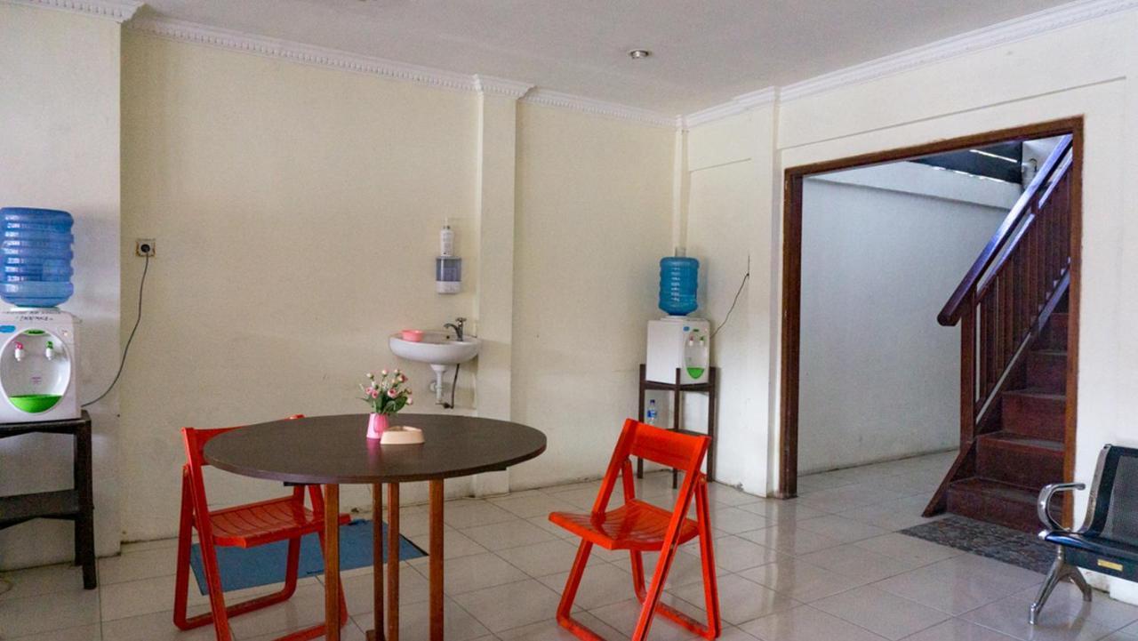 Reddoorz Near Sentani Airport Jayapura Hotel Buitenkant foto