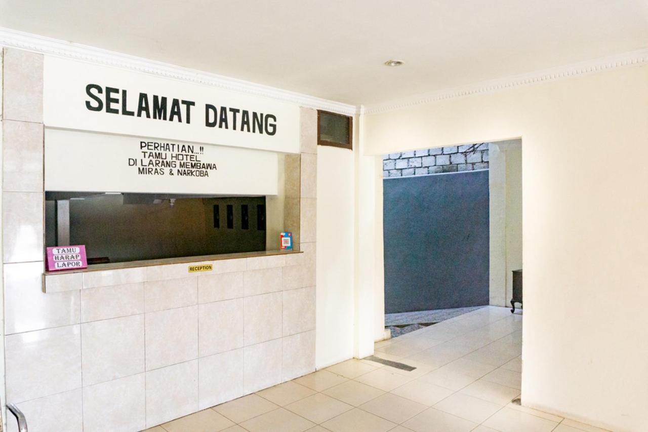 Reddoorz Near Sentani Airport Jayapura Hotel Buitenkant foto