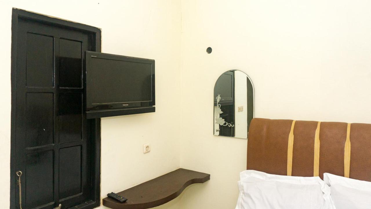 Reddoorz Near Sentani Airport Jayapura Hotel Buitenkant foto